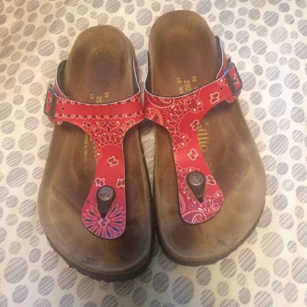 SOLD‼️ PAPILLIO By Birkenstock Gizeh Bandana Print Sandal - Picture 2 of 10